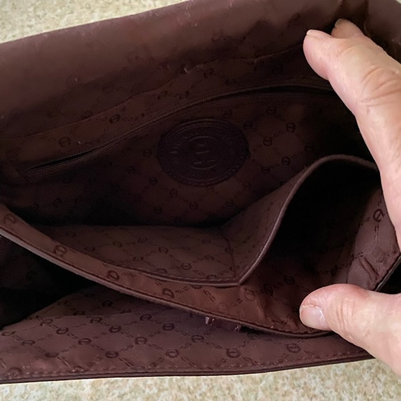 Etienne Aigner Burgundy Shoulder Bag and Wallet Set - Picture 9 of 15